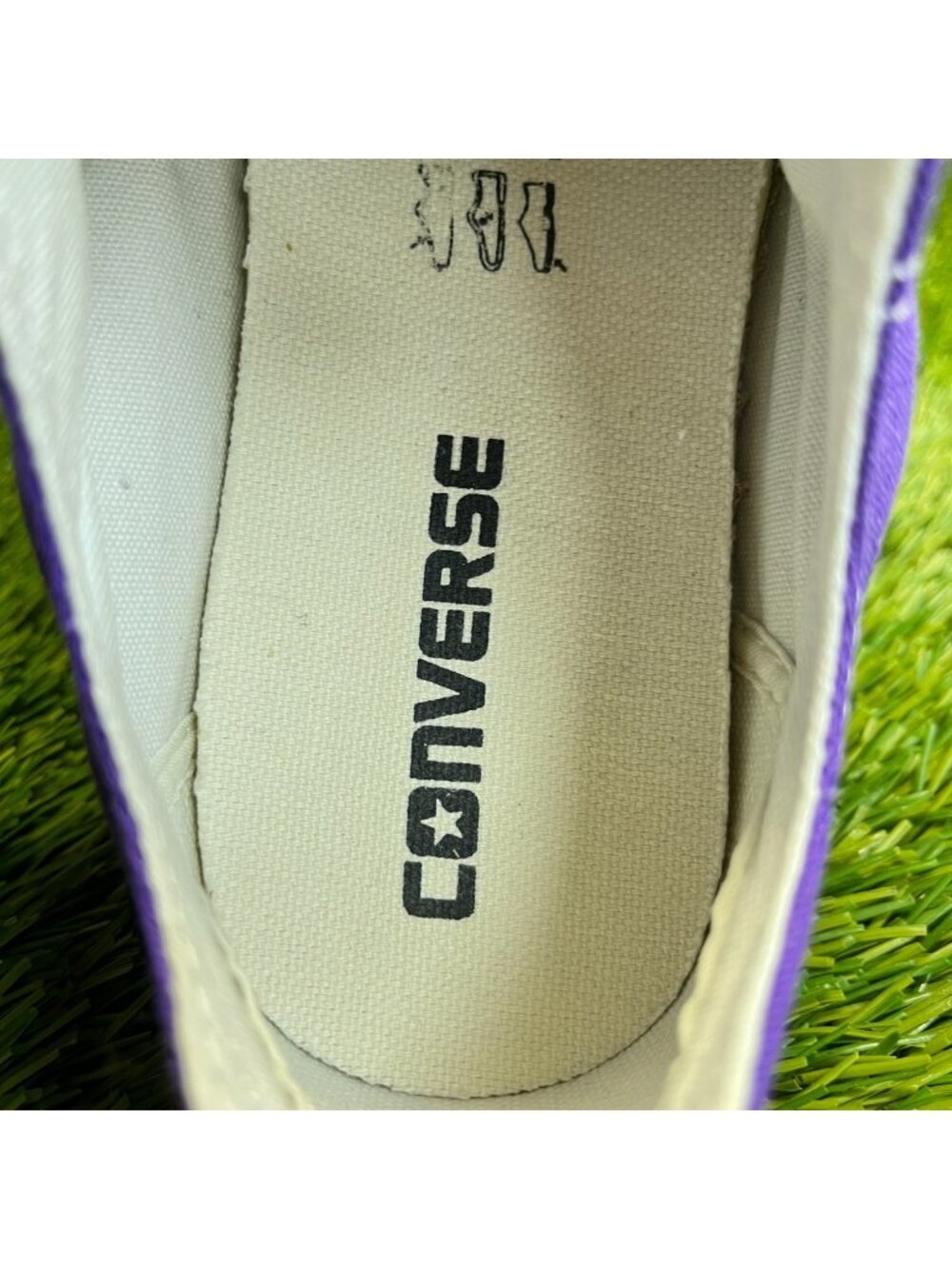 Converse Chuck Taylor All Star Low Womens Size 7 Purple Athletic Shoes Sneakers - Picture 7 of 9
